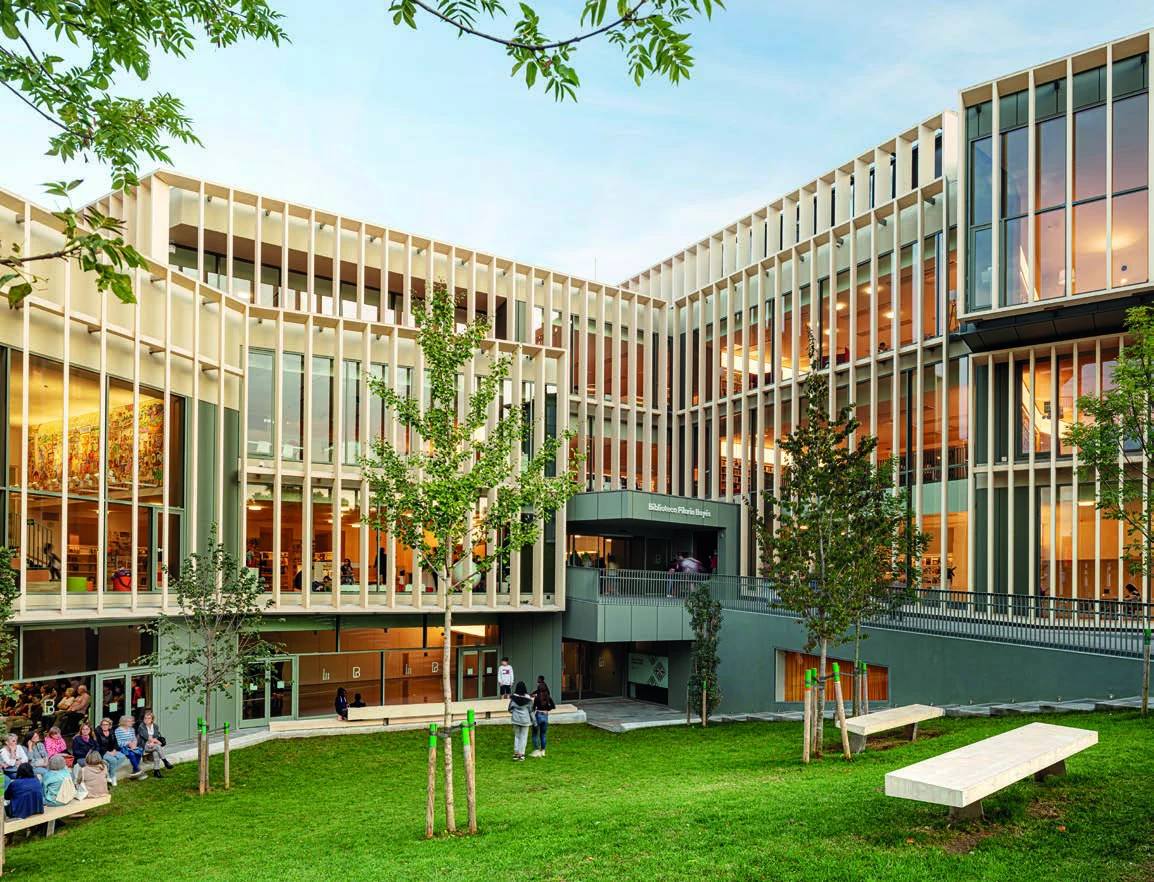 Commercial architecture featuring Accoya wood