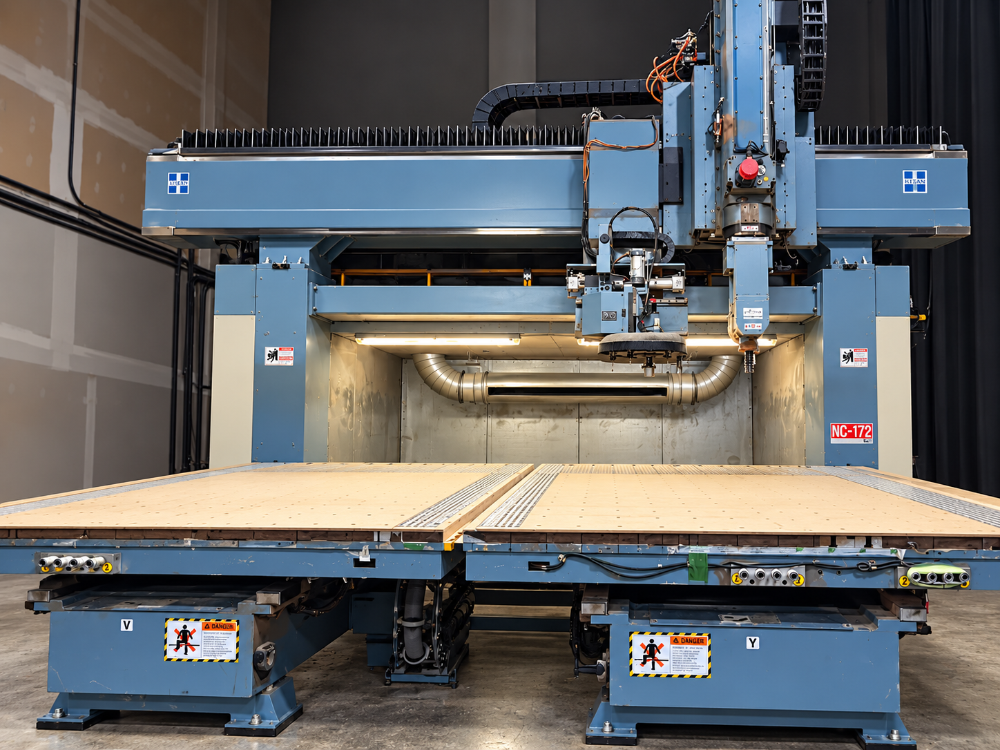 Five-axis CNC machining centre